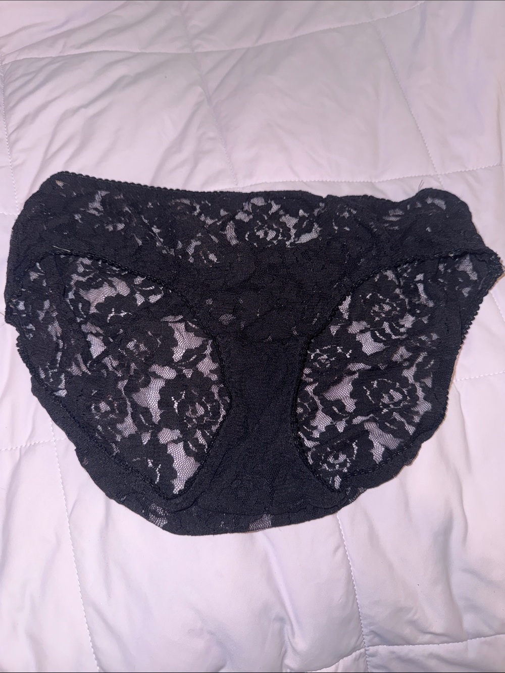 NWT La Vie En Rose Black Lace Panty
